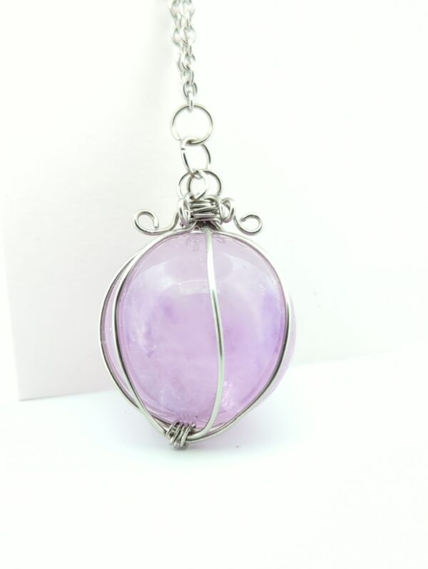 Pendentif boule d'Améthyste violette et acier Inoxydable - Apaisement & harmonie