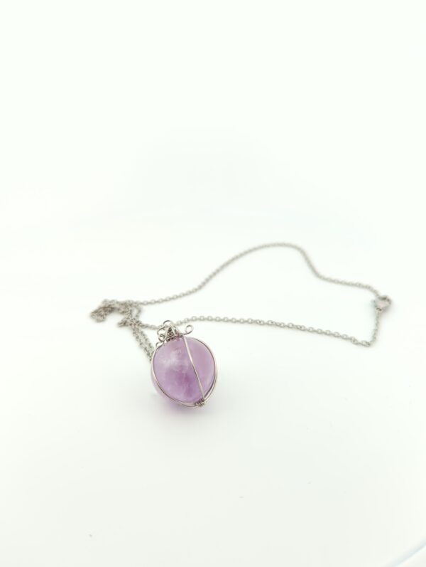 Pendentif boule d'Améthyste violette et acier Inoxydable - Apaisement & harmonie