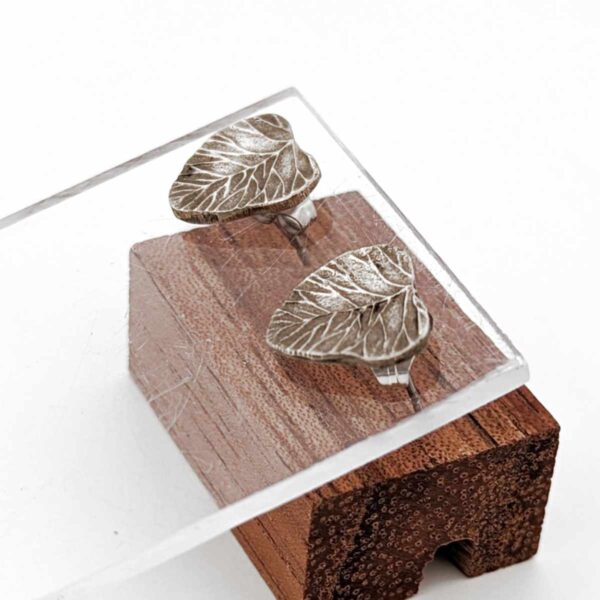 boucles d’oreilles feuilles enchantées droite