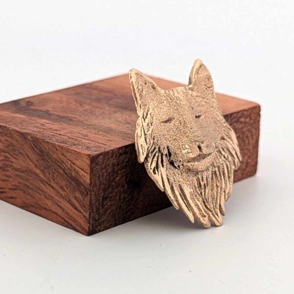 Pendentif chat artisanal en bronze – Bijou félin fait main droite