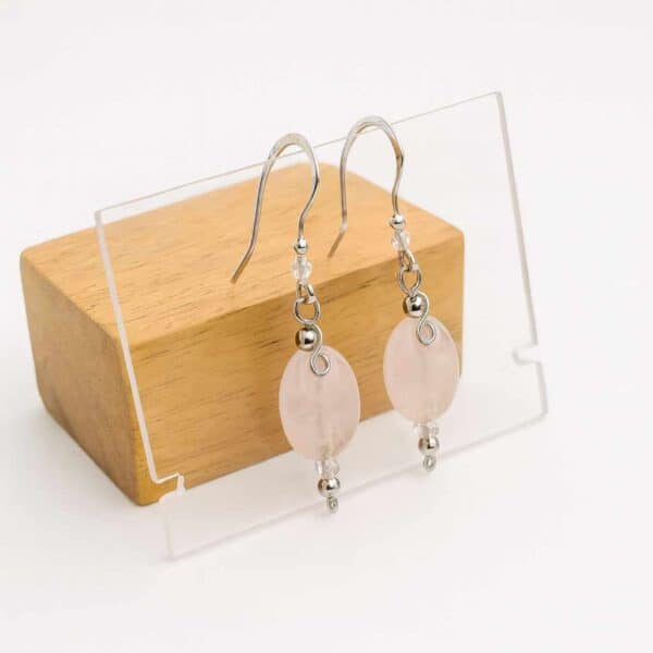Boucles d’oreilles quartz rose & verre – Charme lumineux en acier inoxydable
