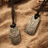 Pendentif maori argent – Bijou totem artisanal fait main Pendentif maori argent – Bijou totem artisanal fait main